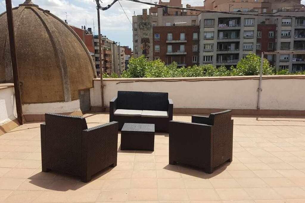 New Top Floor Apt With A Lot Of Light Y Aircon Girona Exterior photo